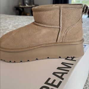 NIB - Dream Pairs Women's Platform Mini Ankle Boots